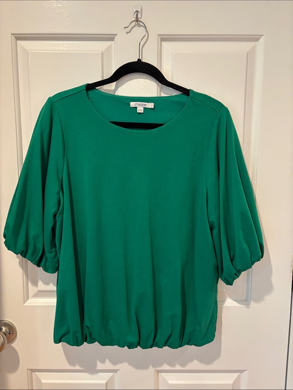 Chico's Bubble Hem Pleated Top Size 3/XL Green